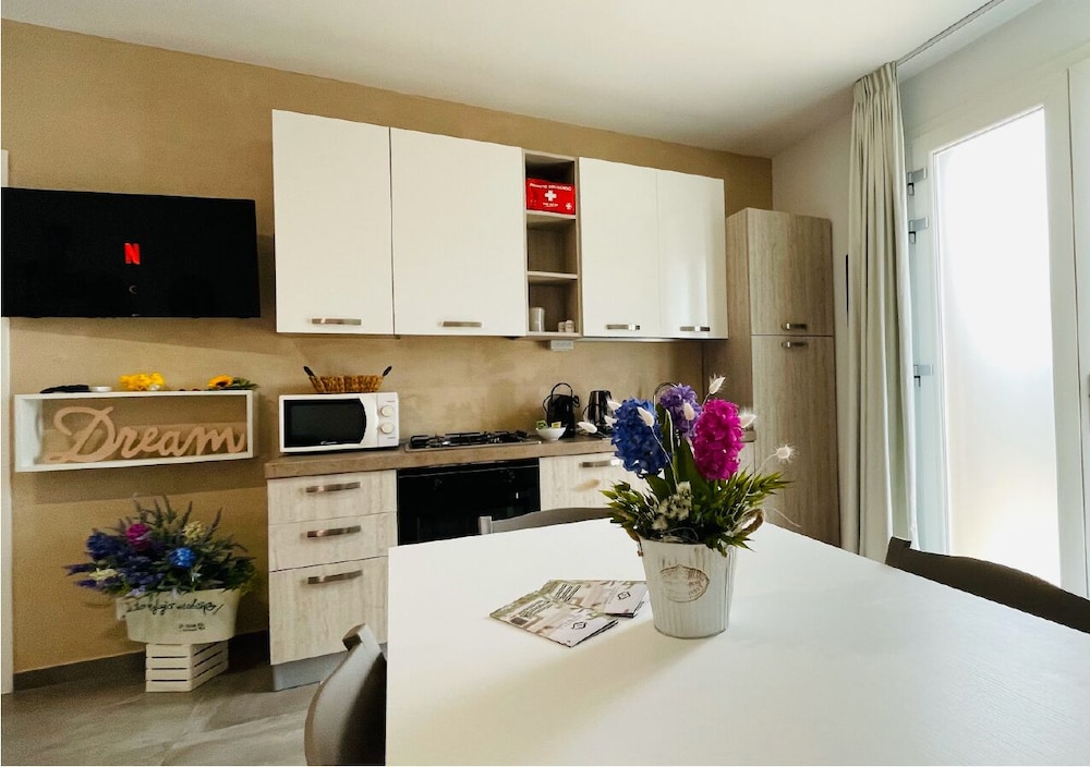 La Collina di Montegrappa - Suites with Heated Private Pool - Suites with Shared Pool