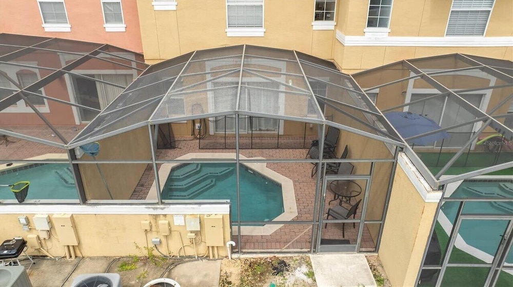 Bright 3B w Pool Close to Disney Encantada 8545