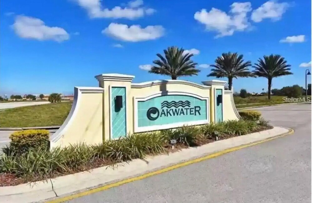 Comfy Disney Themed Oasis 1br Near Parks 1 Bedroom Townhouse by RedAwning view 2
