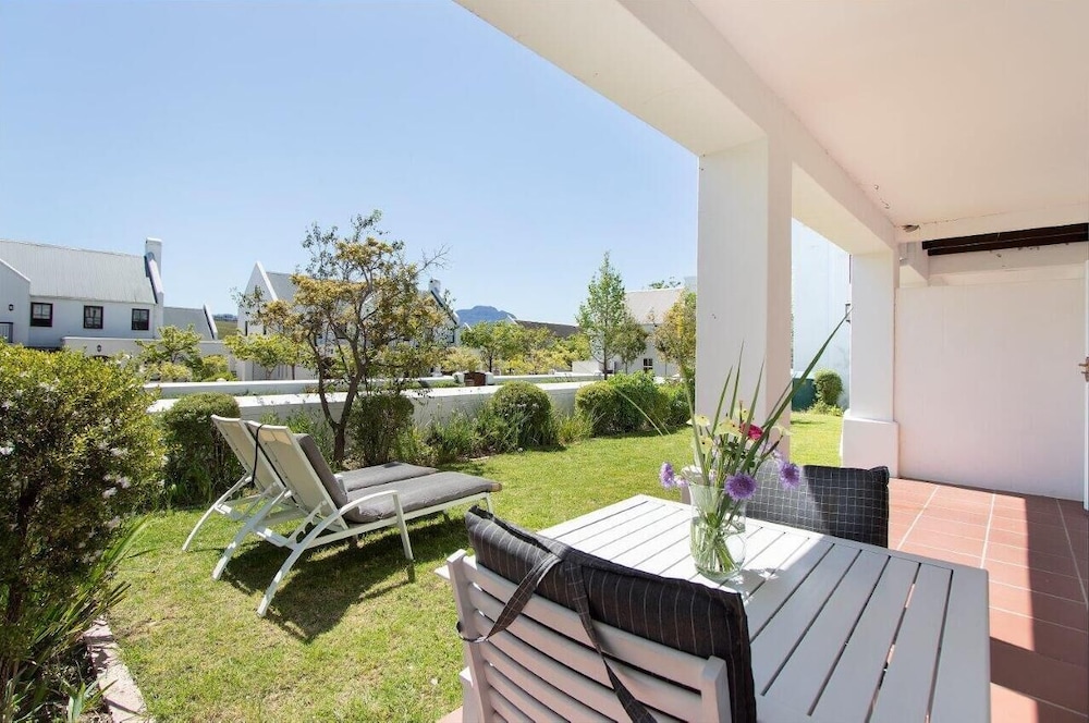 Winelands Golf Lodges at De Zalze