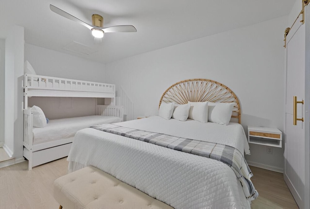 Gulfs Edge Townhome #7- Sun-kissed Memories