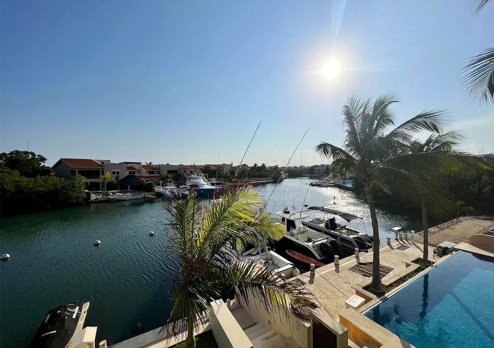 Ground Floor Marina View Infinity Pool Private Terrace Puerto Aventuras