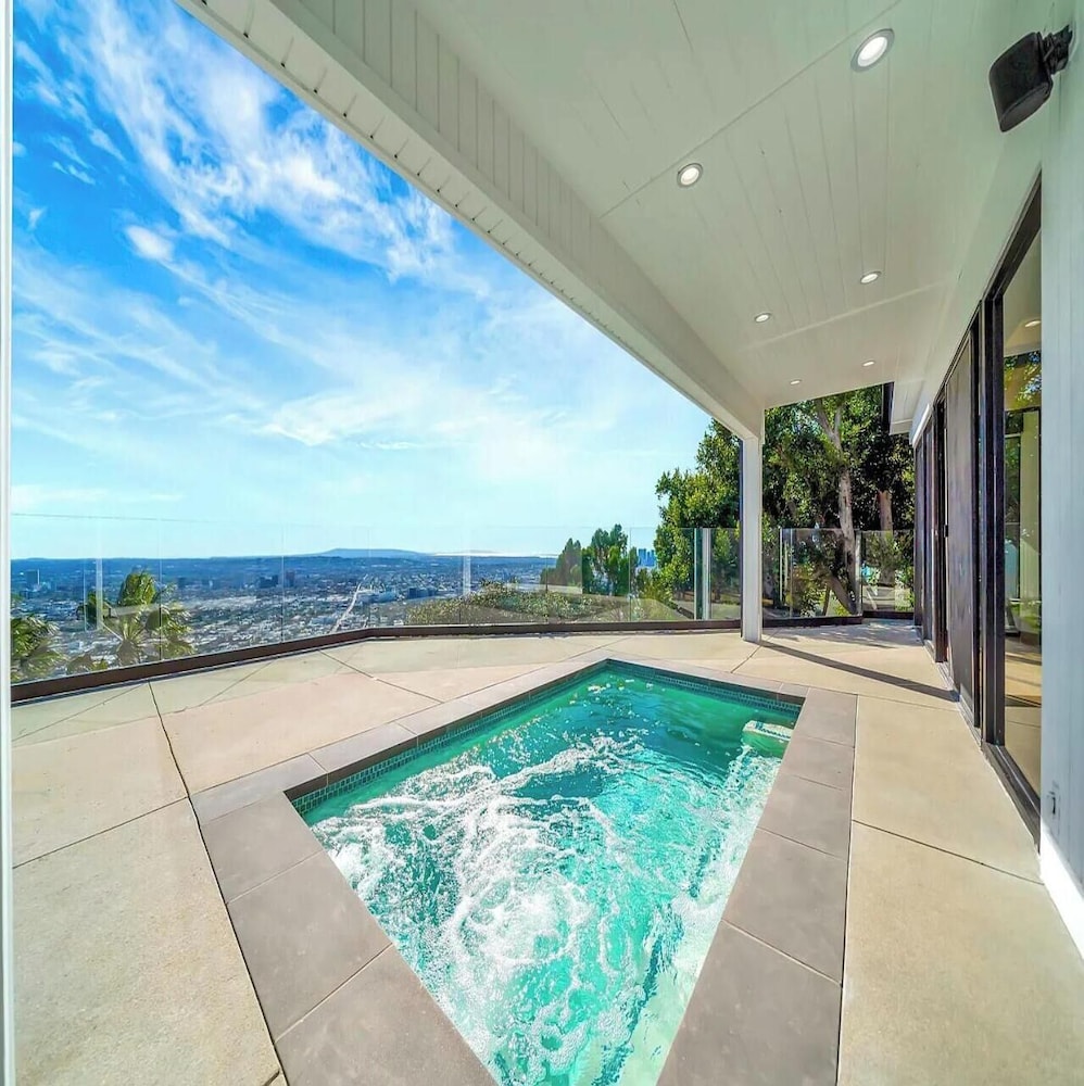 Skyview Estate - Stylish Hollywood Hideaway With Sweeping City Views