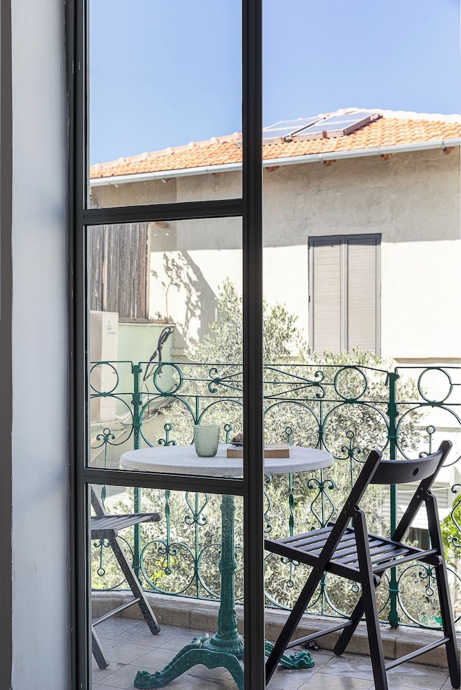 The Gem of Neve Tzedek by Sea N' Rent