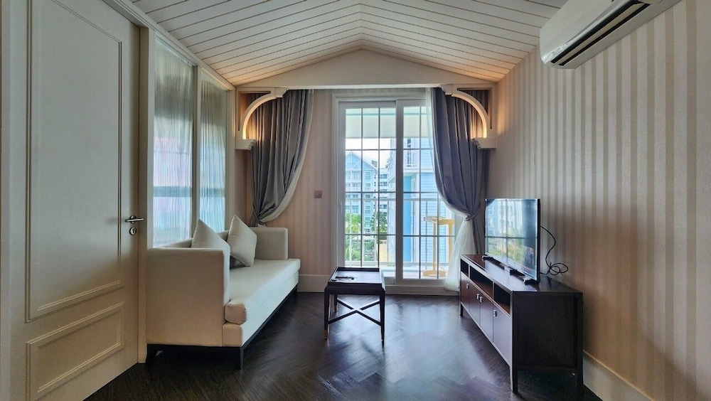 Grand Florida 1Bedroom CloseToBeach G511