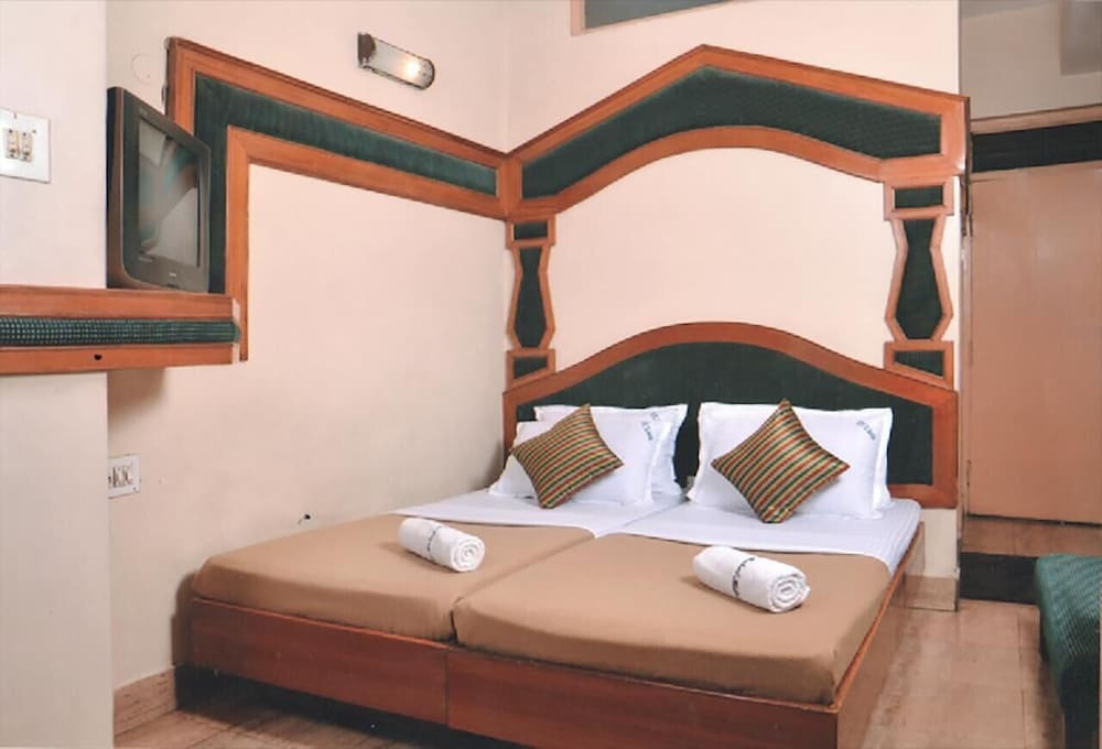 HOTEL TAJ MAHAL