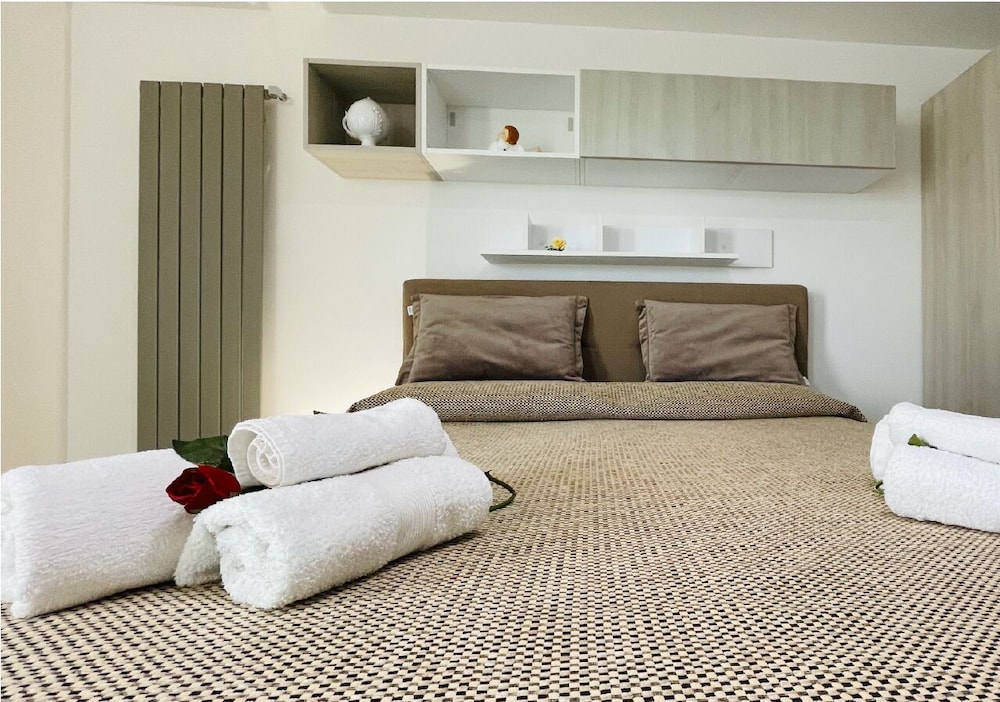 La Collina di Montegrappa - Suites with Heated Private Pool - Suites with Shared Pool