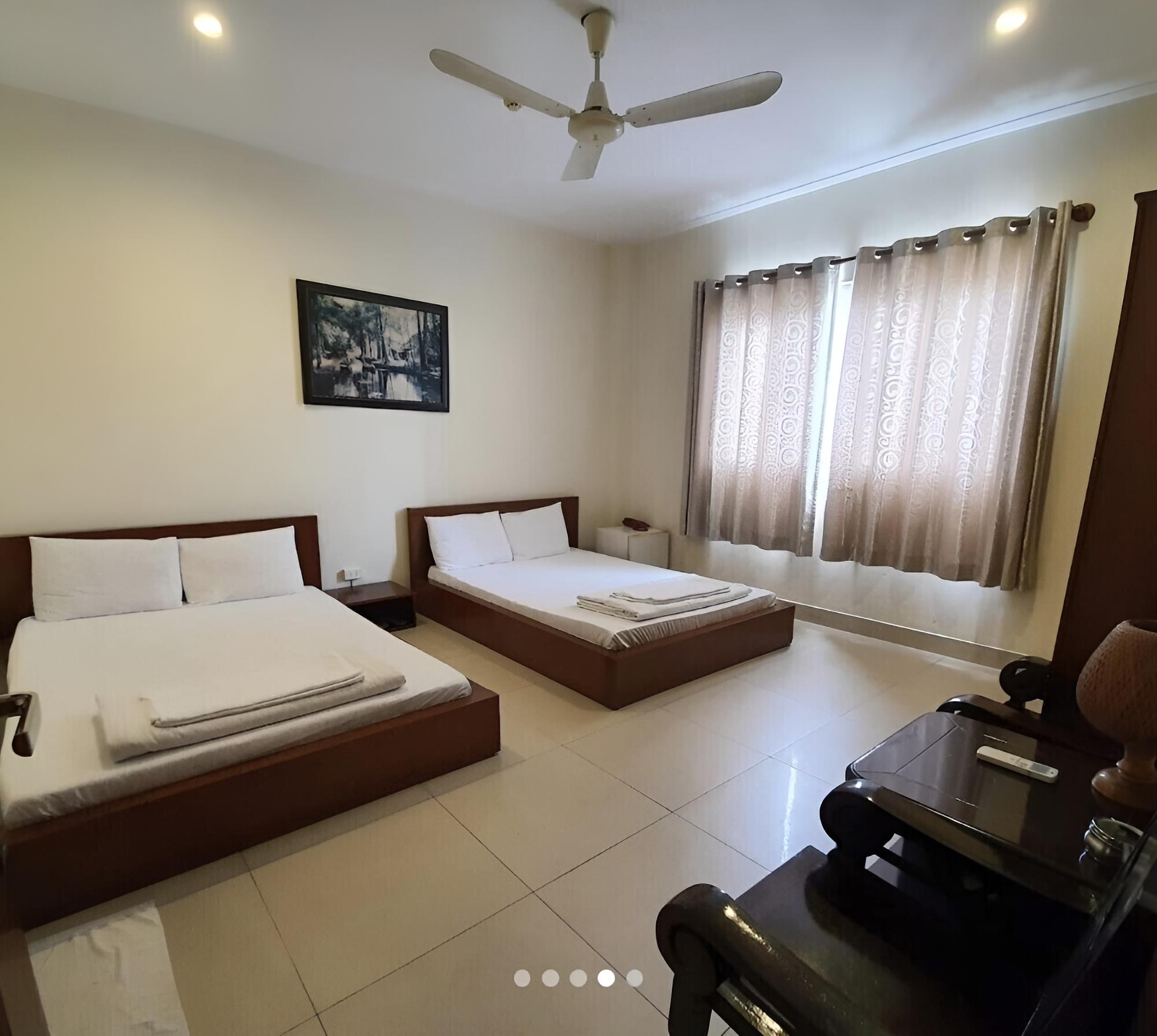 The Six Hotel - Hoang Long Son 3