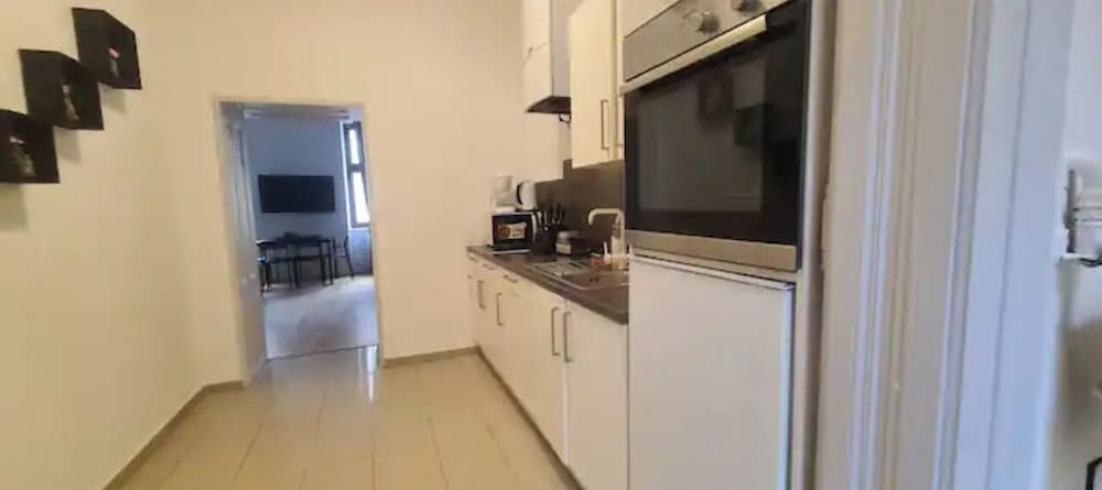 Affordable 2BR Apartment in Vienna