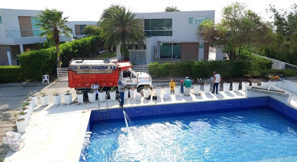 RESORT FRENTE AL MAR