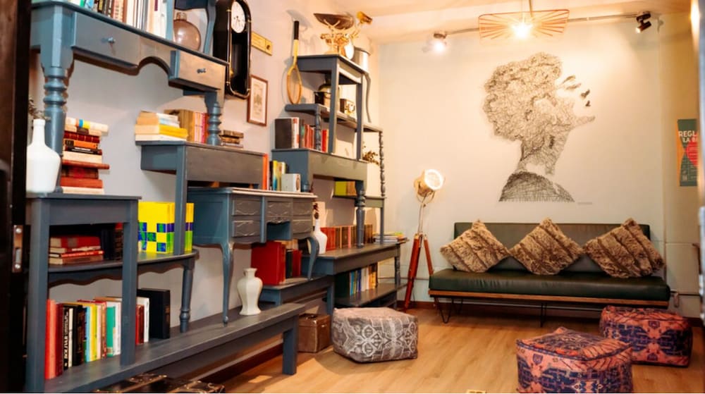 lounge