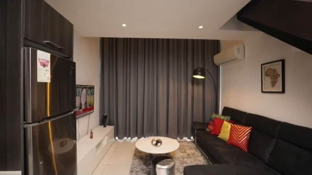 Meraki Homes at Embassy Gardens