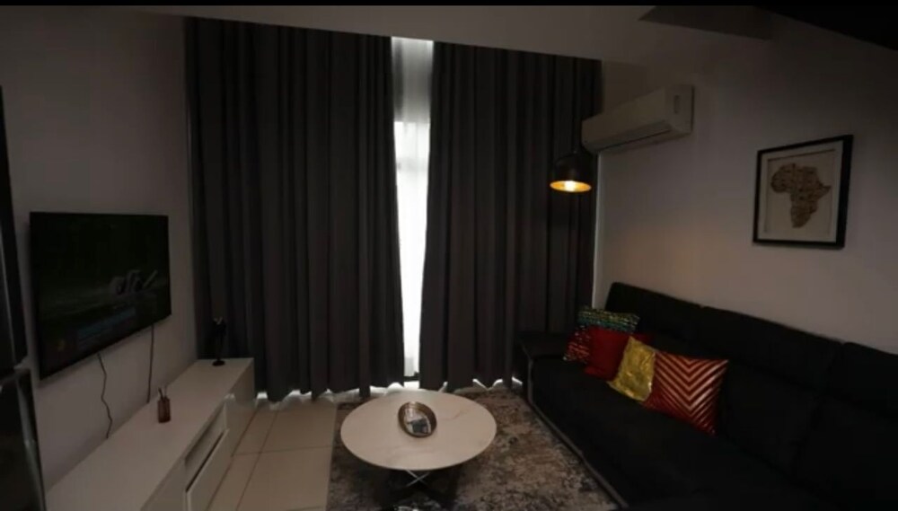 Meraki Homes at Embassy Gardens