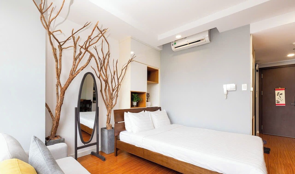 Nice Apartments near Tan Son Nhat Airpot