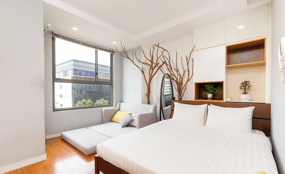 Nice Apartments near Tan Son Nhat Airpot