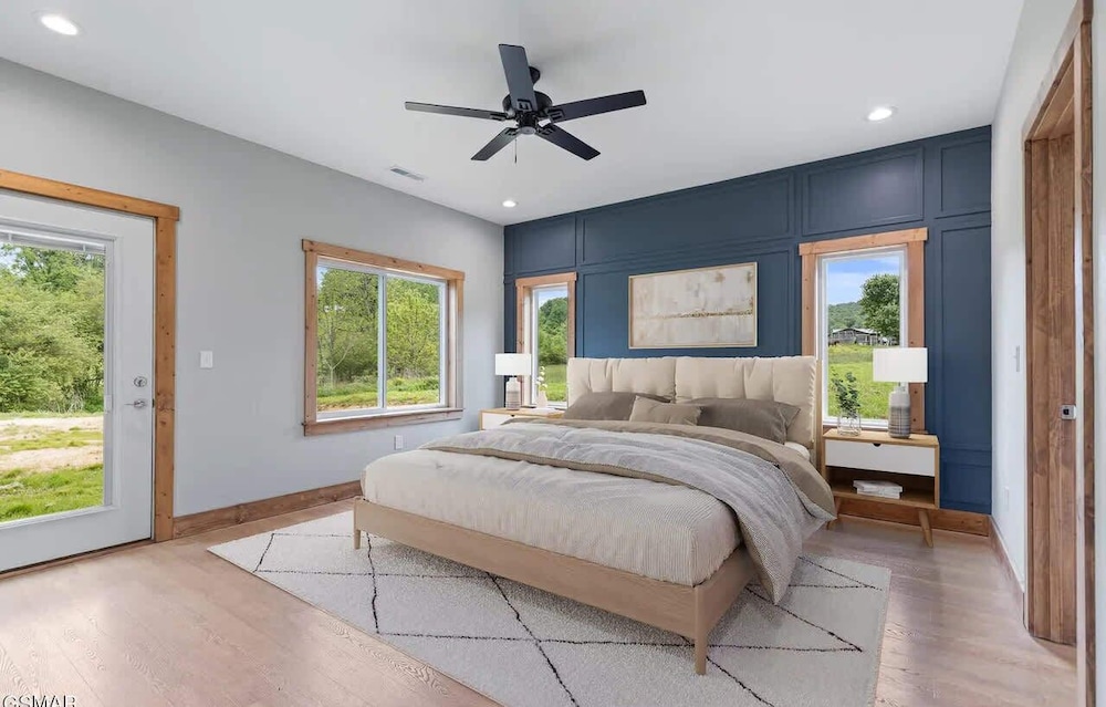 Mountain View Splash - Indoor Pool Hot Tub Game Room Stunning Smoky Mountain Views
