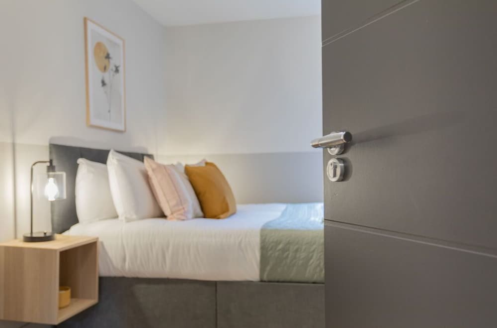 Central Belfast Apartments: 7 Camden Street