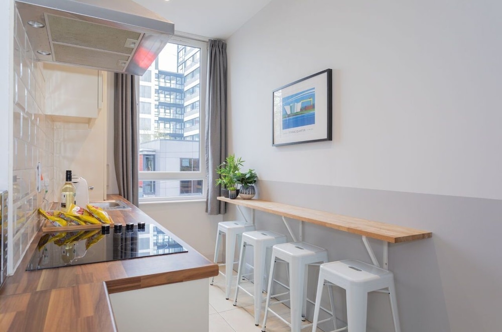 Central Belfast Apartments: 7 Camden Street