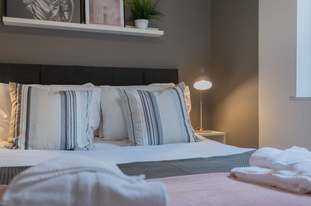 Central Belfast Apartments: 7 Camden Street