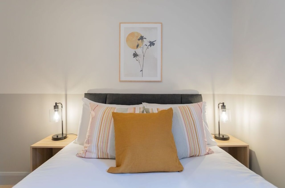 Central Belfast Apartments: 7 Camden Street