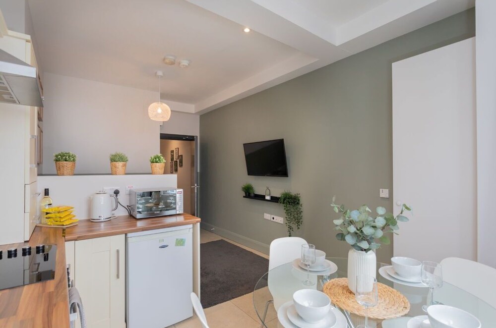 Central Belfast Apartments: 7 Camden Street