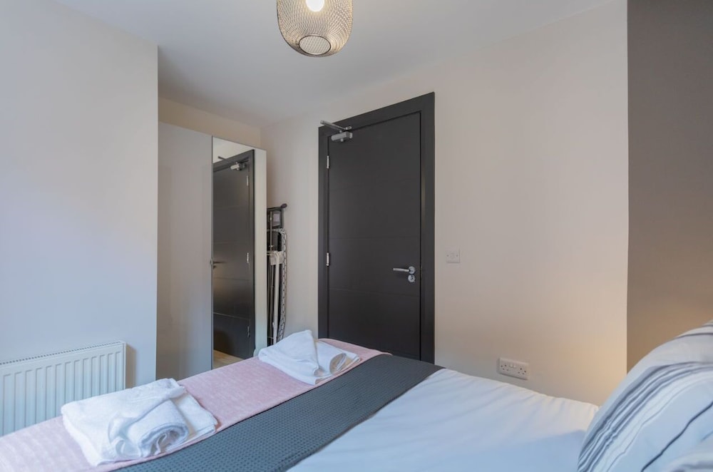 Central Belfast Apartments: 7 Camden Street