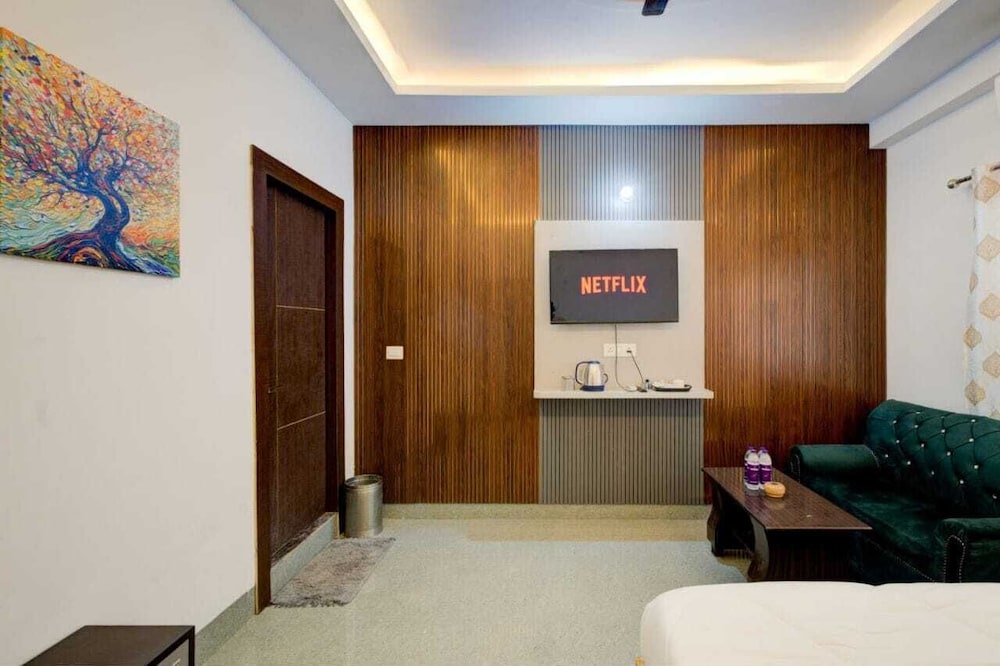Amara Inn