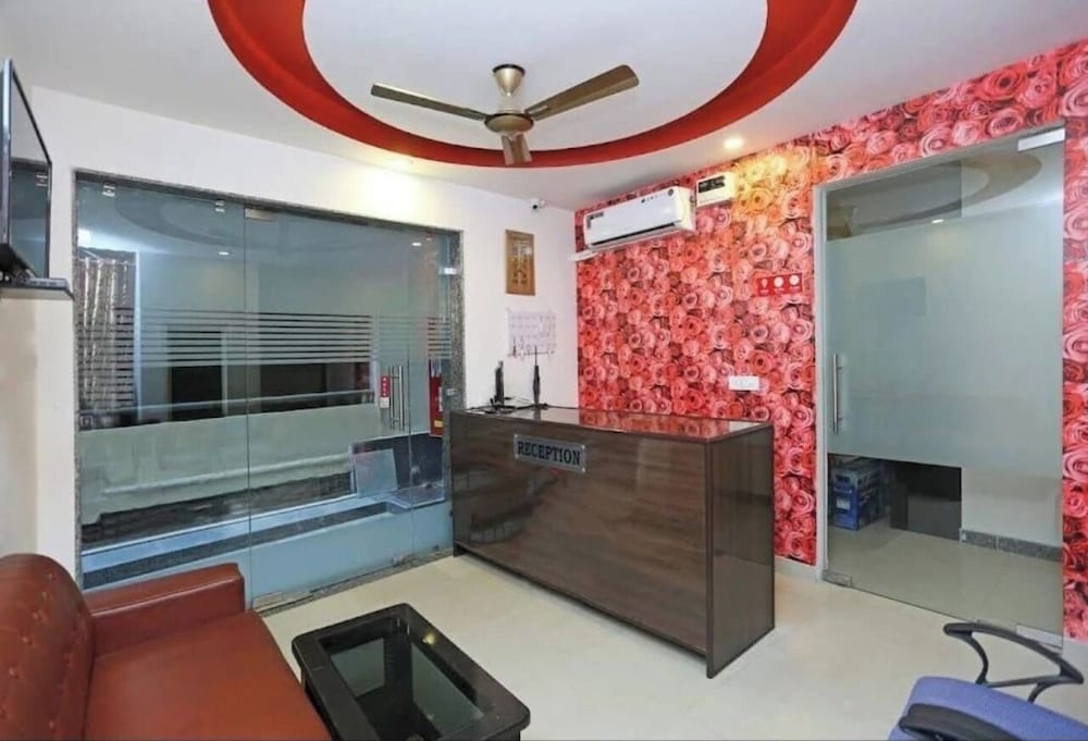 Hotel Aryan Residency Near Delhi Airport