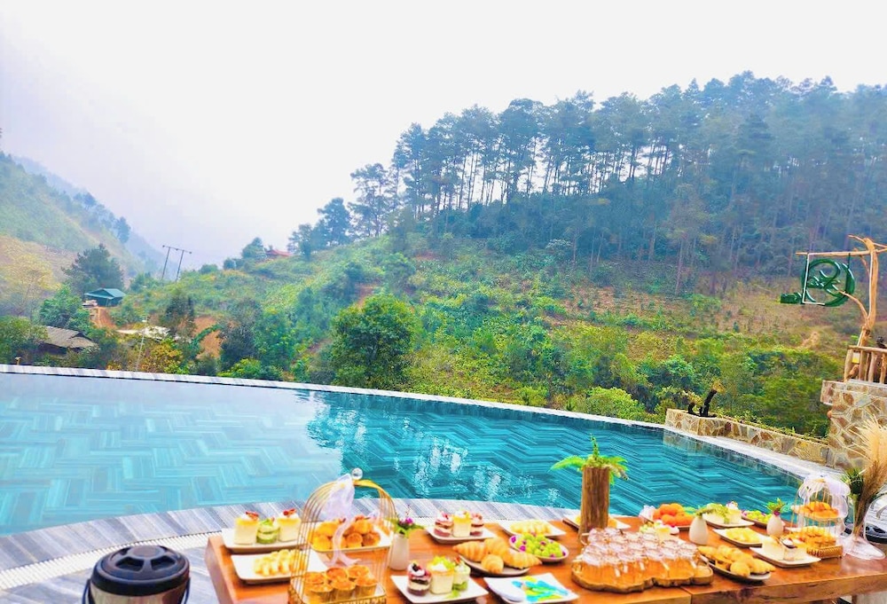 Tram Tau Eco Garden Resort & Hot spring