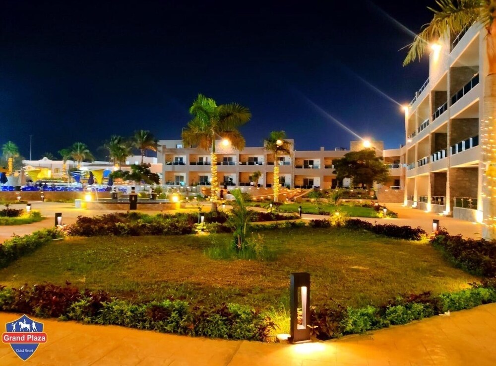 Grand Plaza Hotel