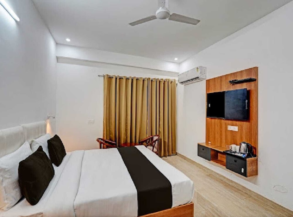 Hotel Akshay