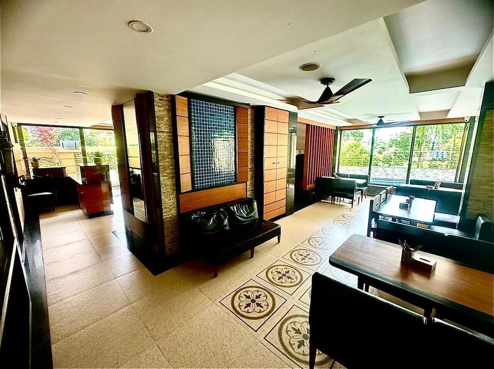 MERLOT SUITES