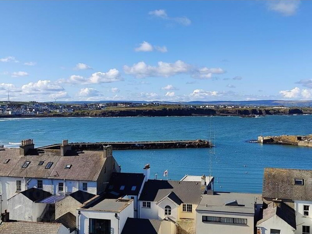 Hotel Portrush Penthouse Stunning Harbour & Atlantic Views - Image 1