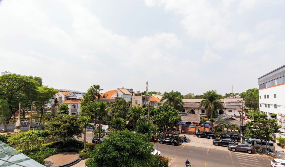Nice Apartments near Tan Son Nhat Airpot