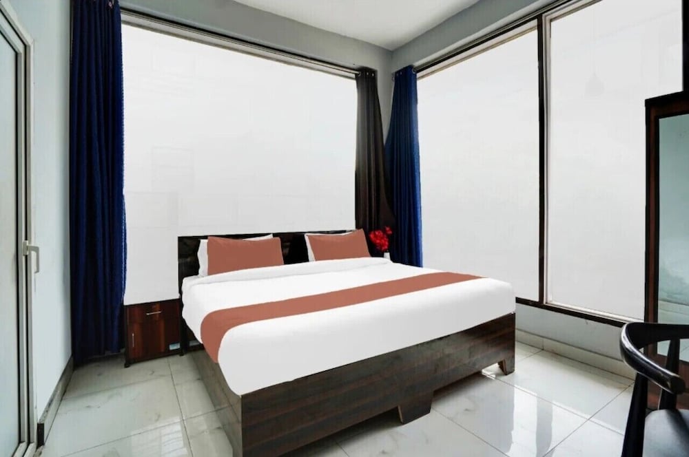 Urban Nest Rooms & Rooftop Restaurant