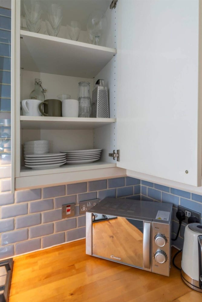 Ground Floor Apartment - Private Garden