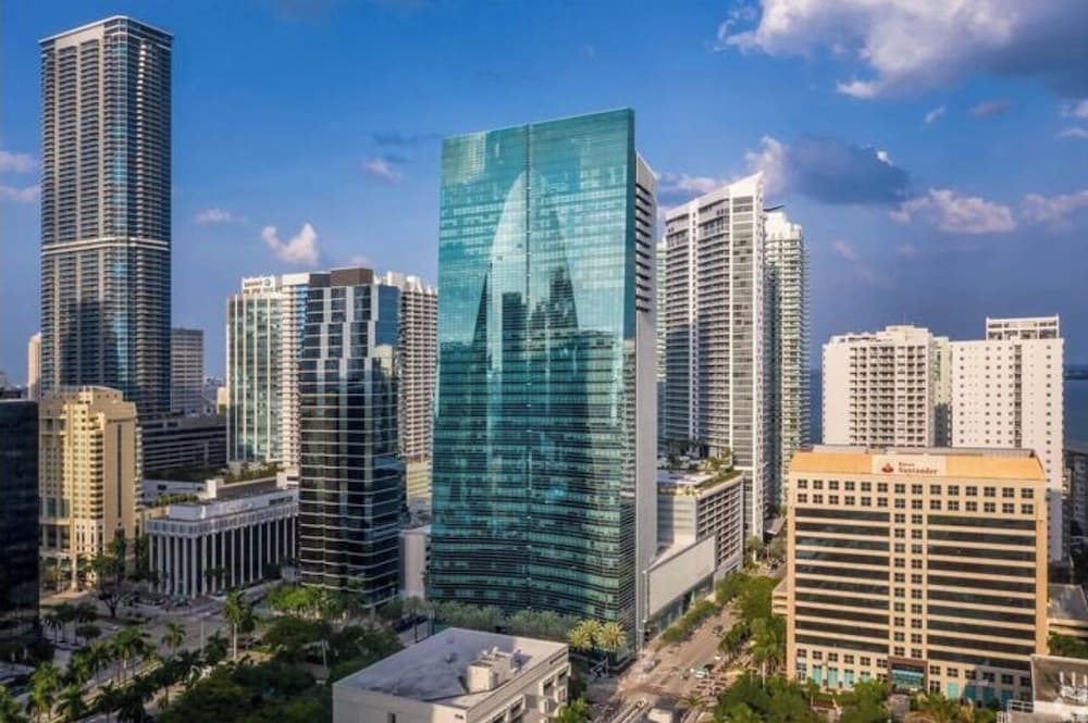AKA Brickell 31th Free Parking by Palermo Home