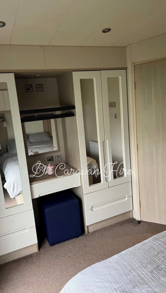 Luxury Caravan in Towyn North Wales view 3
