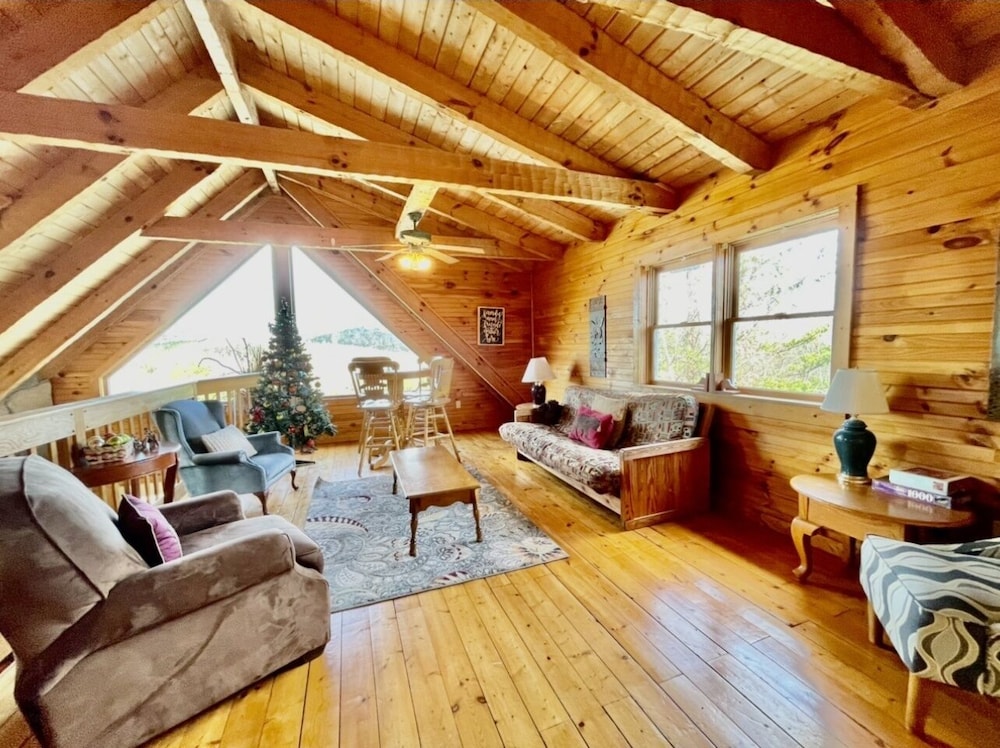 Olde Tyme Way Cabins 3526