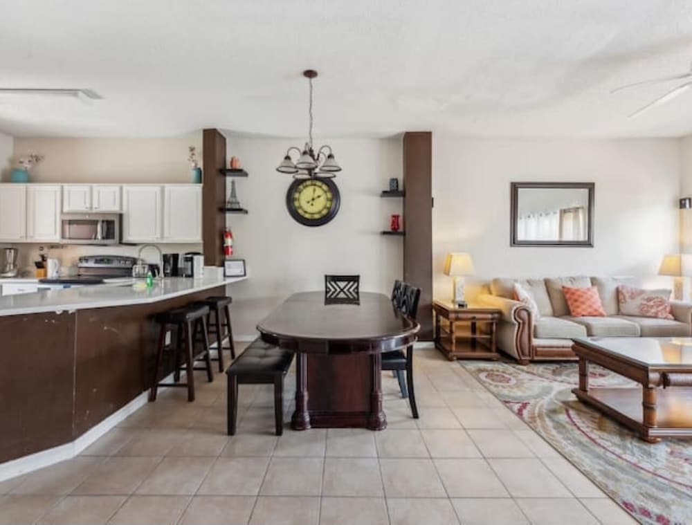 Beautiful Townhome at Lake Barkley With Pool View!