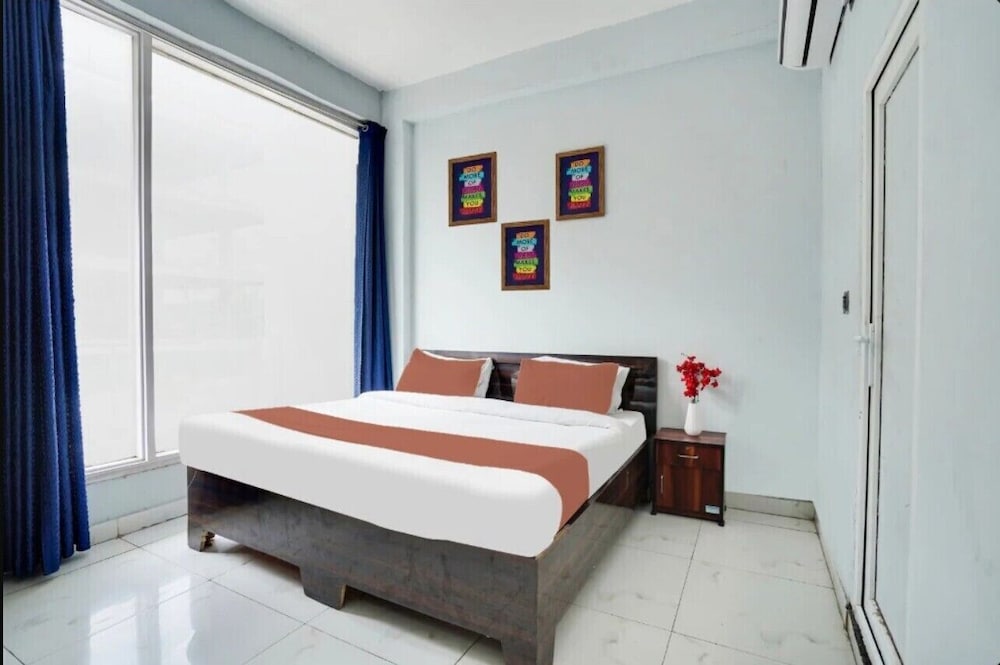 Urban Nest Rooms & Rooftop Restaurant