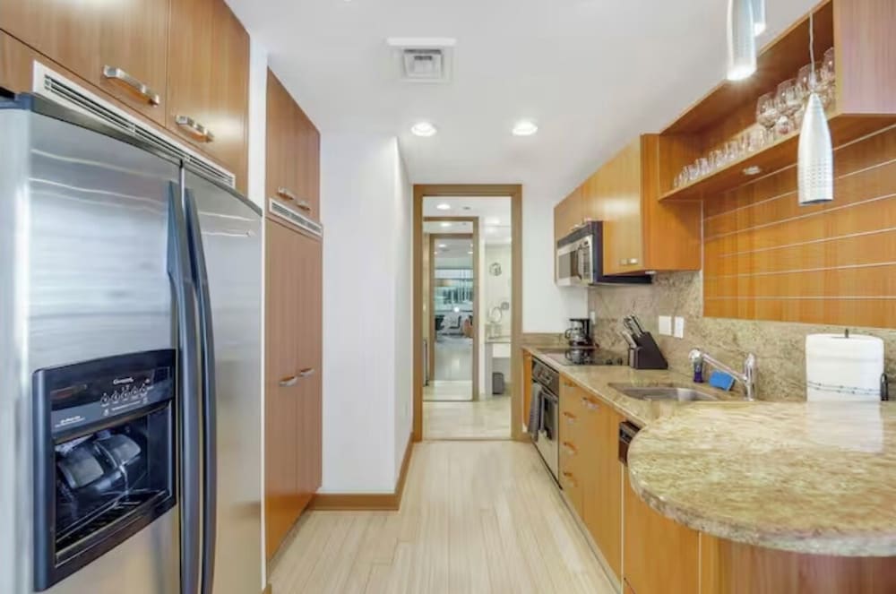 AKA Brickell Sea View by Palermo Home