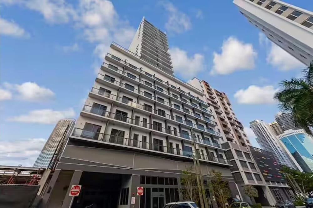 Modern Condo Brickell by Palermo Home