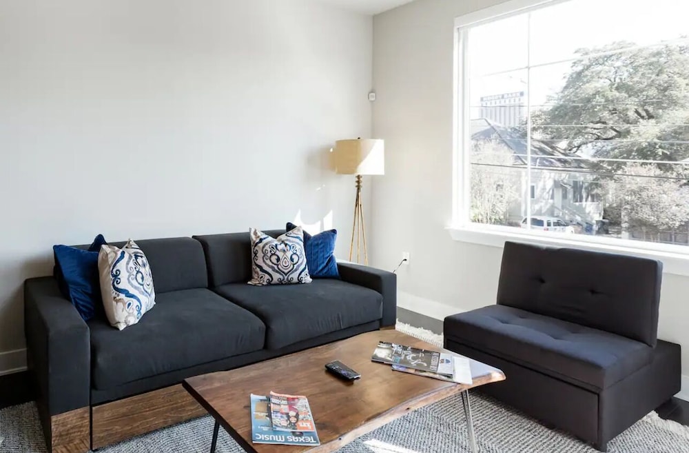 Capital View Condos Downtown Austin