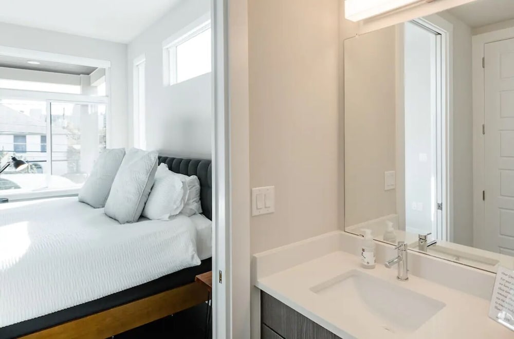 Capital View Condos Downtown Austin