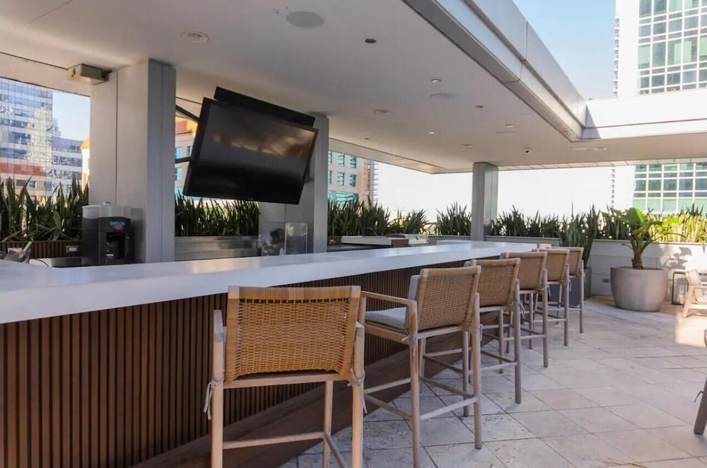 AKA Brickell City Views Free Parking by Palermo Home