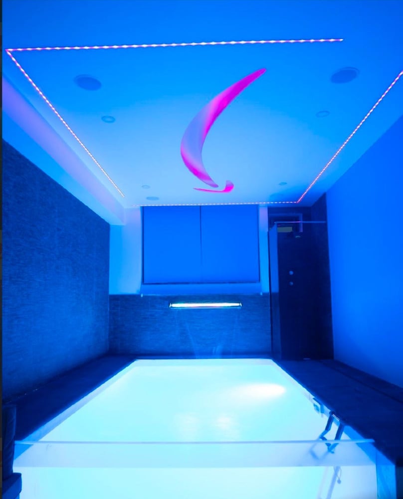 Top-Level Pool