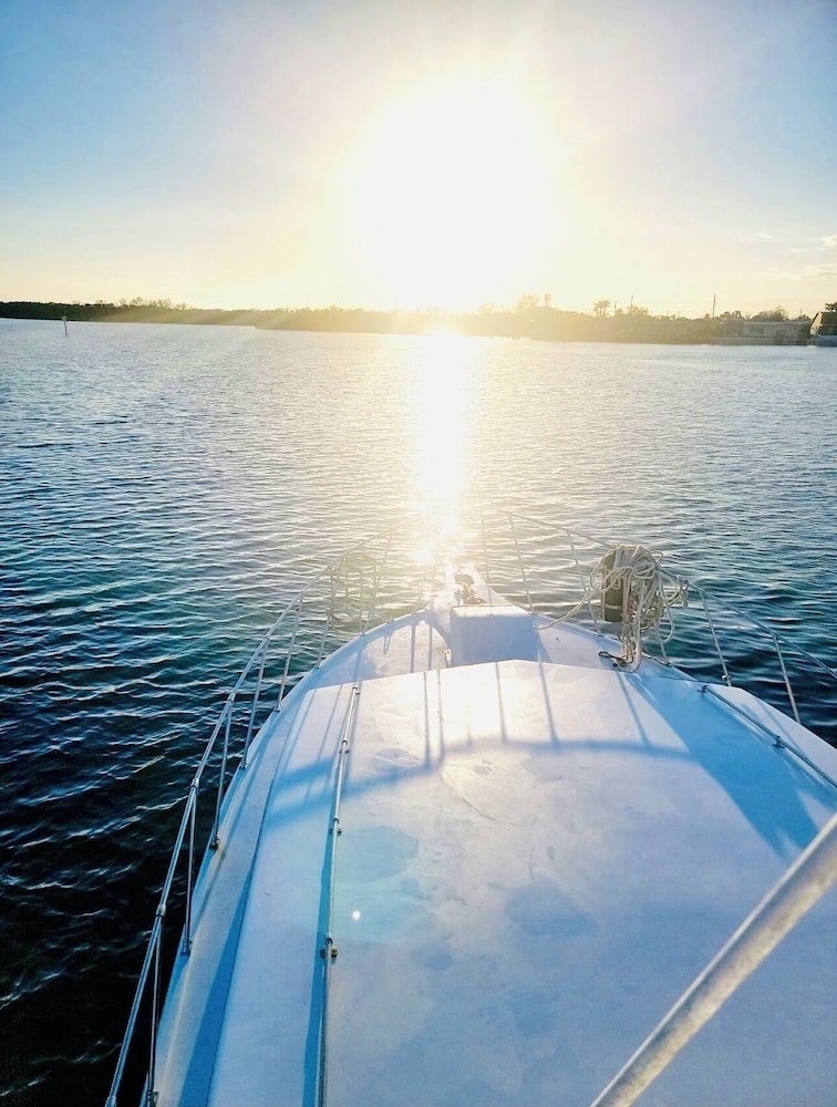 Yacht Time