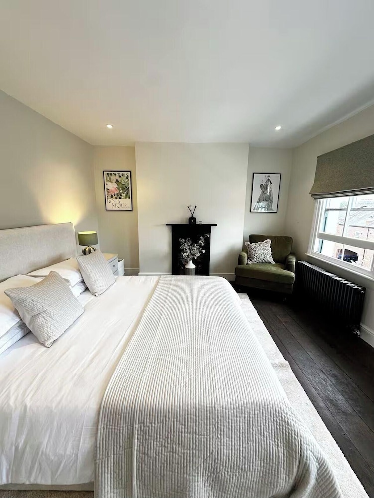 Luxury Leamington Spa House With 3 Bedrooms