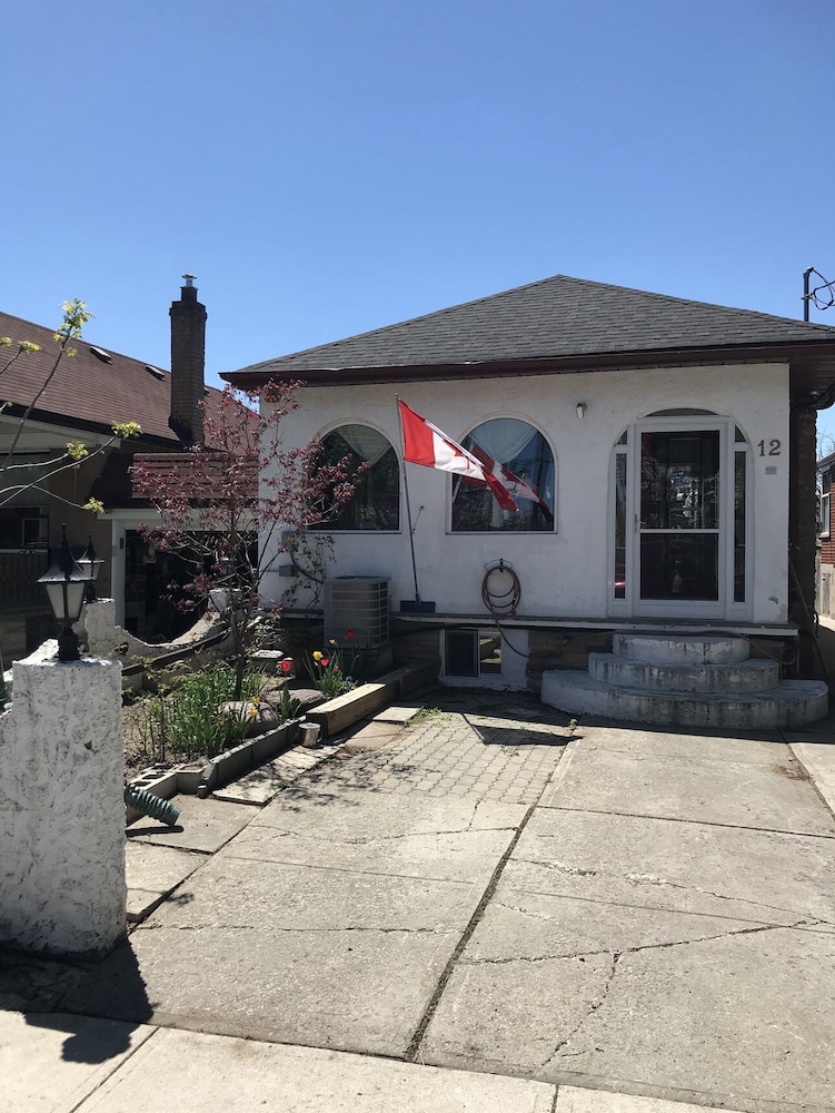 Ghalib Homestay - Image 1